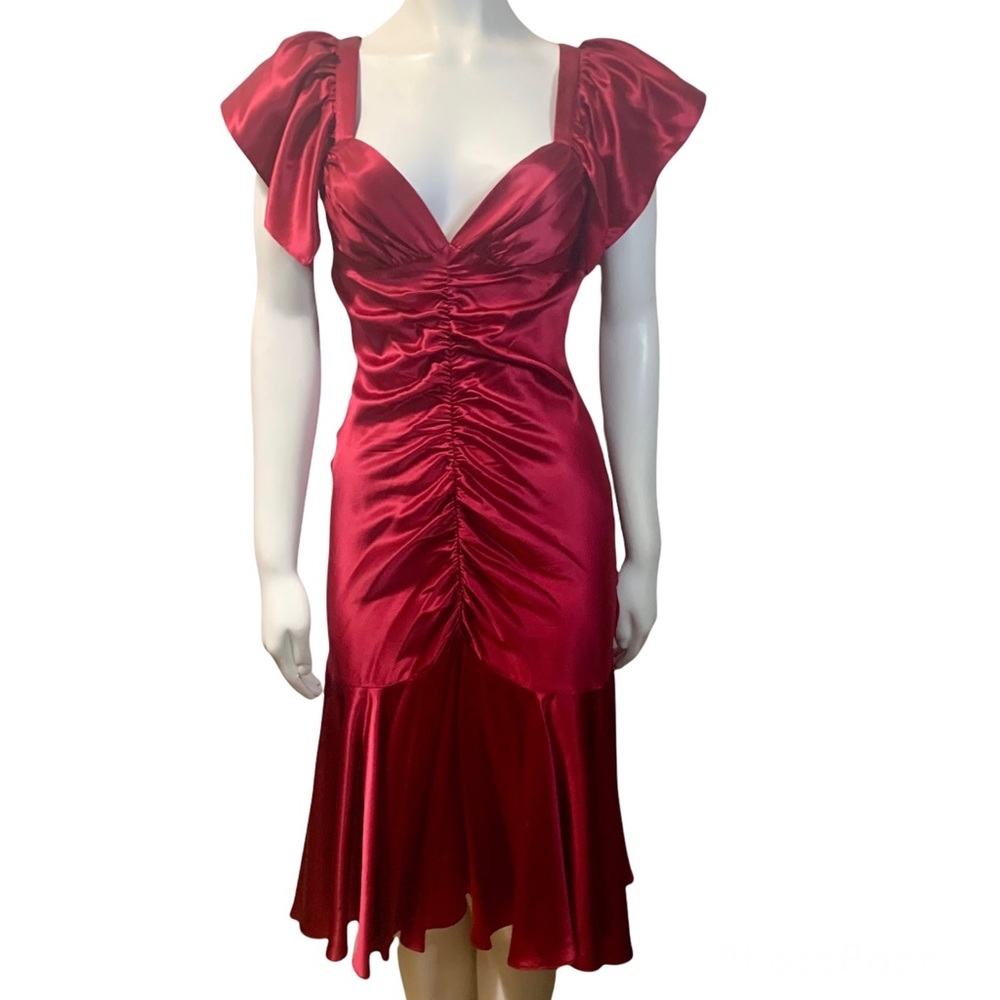 BETSEY JOHNSON CRIMSON GOWN